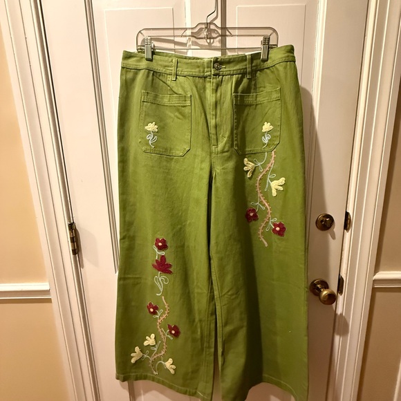 Free People We The Free Summer Bloom embroidered Jeans 
Size 32 - Picture 5 of 15